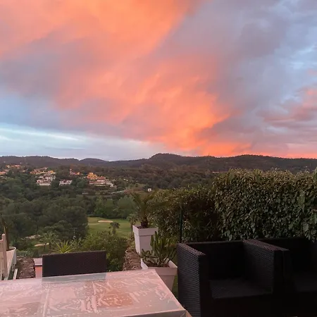 Villa Au Coeur Des Golfs Tres Calme , Proche De La Plage, *